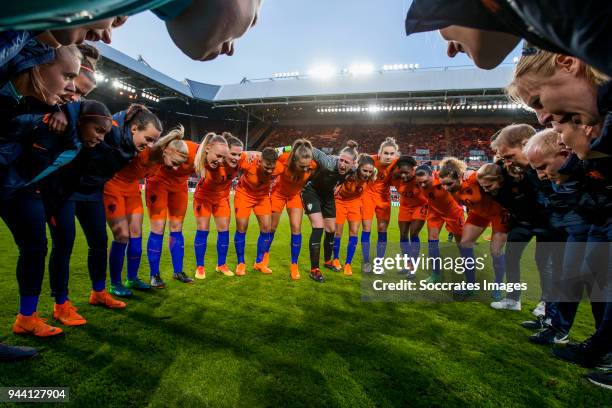 Jill Roord of Holland Women, Merel van Dongen of Holland Women, Lineth Beerensteyn of Holland Women, Renate Jansen of Holland Women, Jackie Groenen...