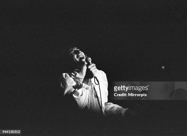 Rod Stewart European Tour 1976, Forest National Arena, aka Vorst Nationaal, Brussels, Belgium, Thursday 11th November 1976, Our picture shows , Rod...