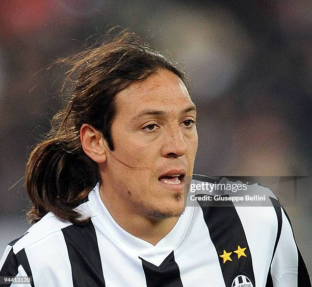 Mauro German Camoranesi of Juventus FC in action during the Serie A match between AS Bari and Juventus FC at Stadio San Nicola on December 12, 2009...