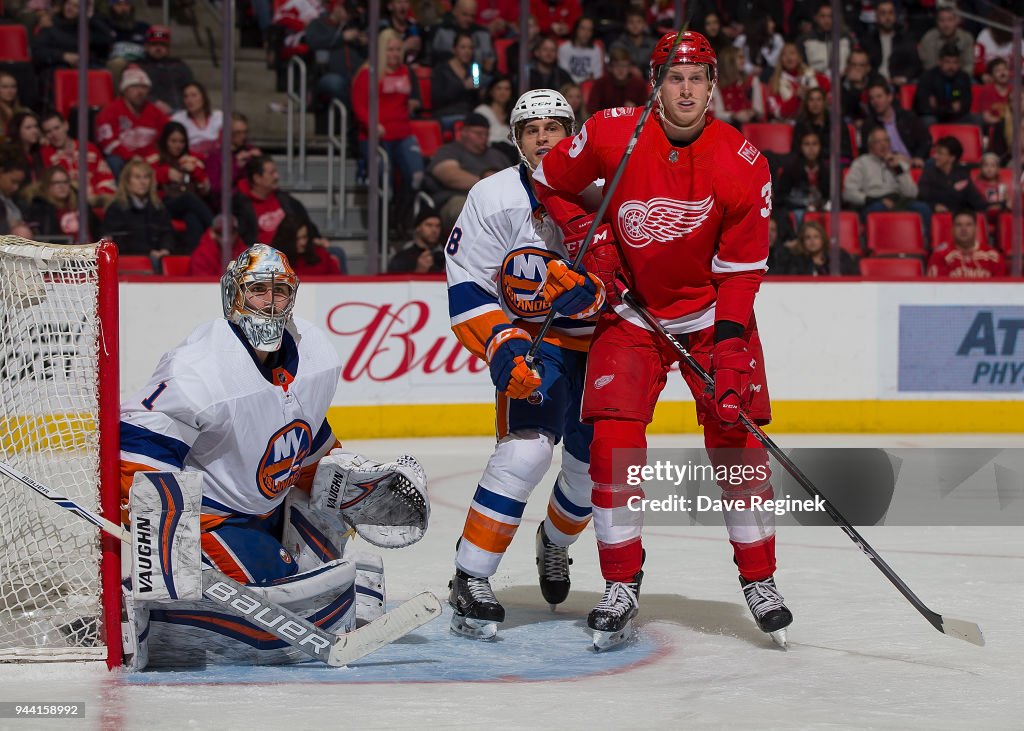 New York Islanders v Detroit Red Wings"t