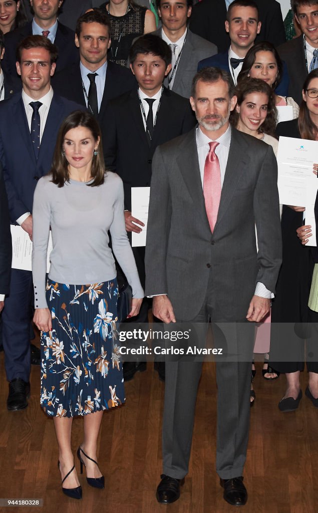 Spanish Royals Deliver 'La Caixa' Scholaships