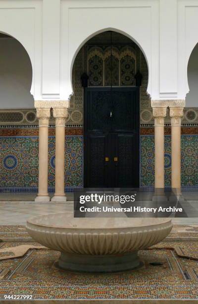 The Grande Mosquee de Paris , is located in the 5th arrondissement and is one of the largest mosques in France.