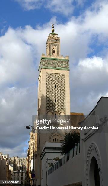The Grande Mosquee de Paris , is located in the 5th arrondissement and is one of the largest mosques in France.