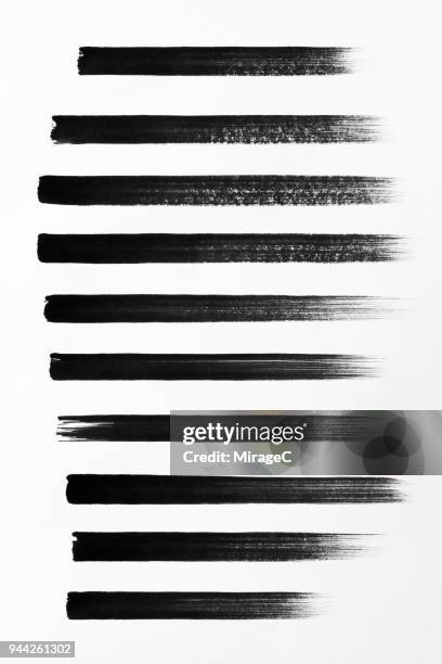 straight black brush strokes set - single line stockfoto's en -beelden