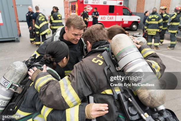 Stronger Together" - Andy, Jack and 18 other candidates take the captaincy drill test, gunning for one spot as captain of Station 19. Meanwhile,...