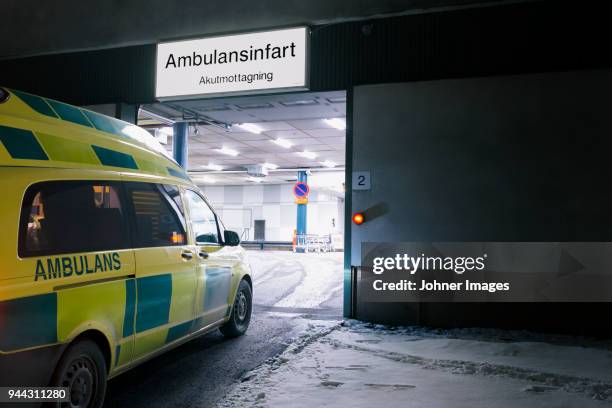 ambulance entrance - ambulance bildbanksfoton och bilder