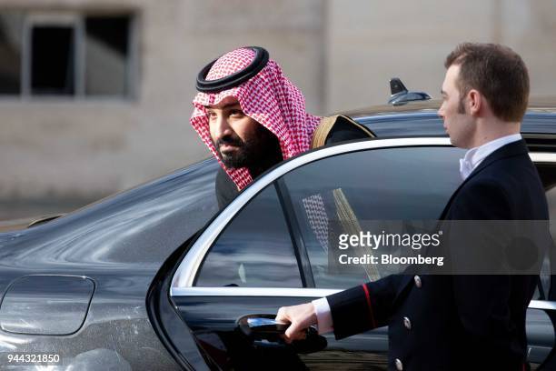 Mohammed bin Salman, Saudi Arabia's crown prince, arrives at the Elysee palace before a meeting with Emmanuel Macron, France's president, in Paris,...