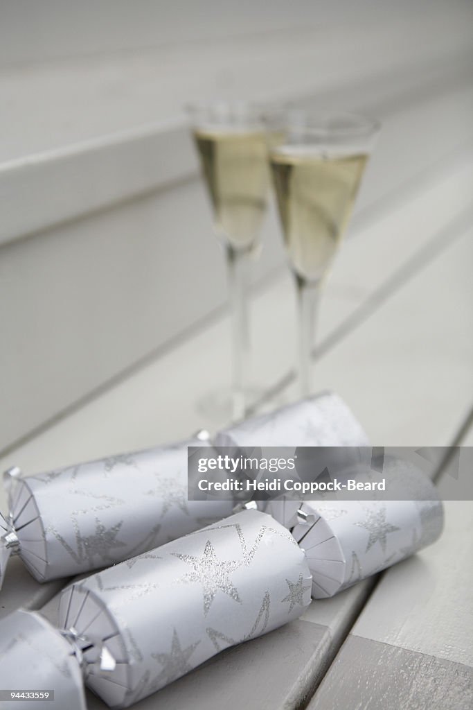 Glasses of champagne and crackers