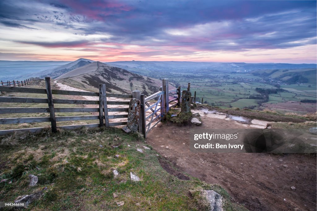 Sunrise Over Mam Tor Ridge Peak District National Park Derbyshire High ...
