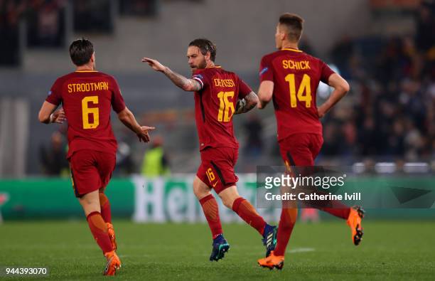 Daniele De Rossi of AS Roma celebrates after scoring his sisdes second goal during the UEFA Champions League Quarter Final Second Leg match between...