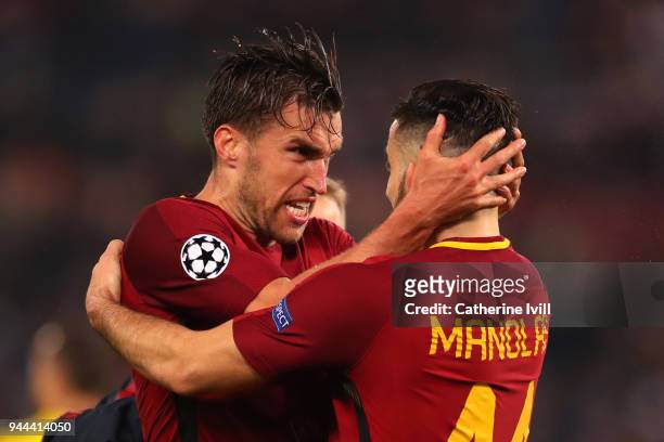 Kevin Strootman of AS Roma and Kostas Manolas of AS Roma celebrate at the full time whistle during the UEFA Champions League Quarter Final Second Leg...