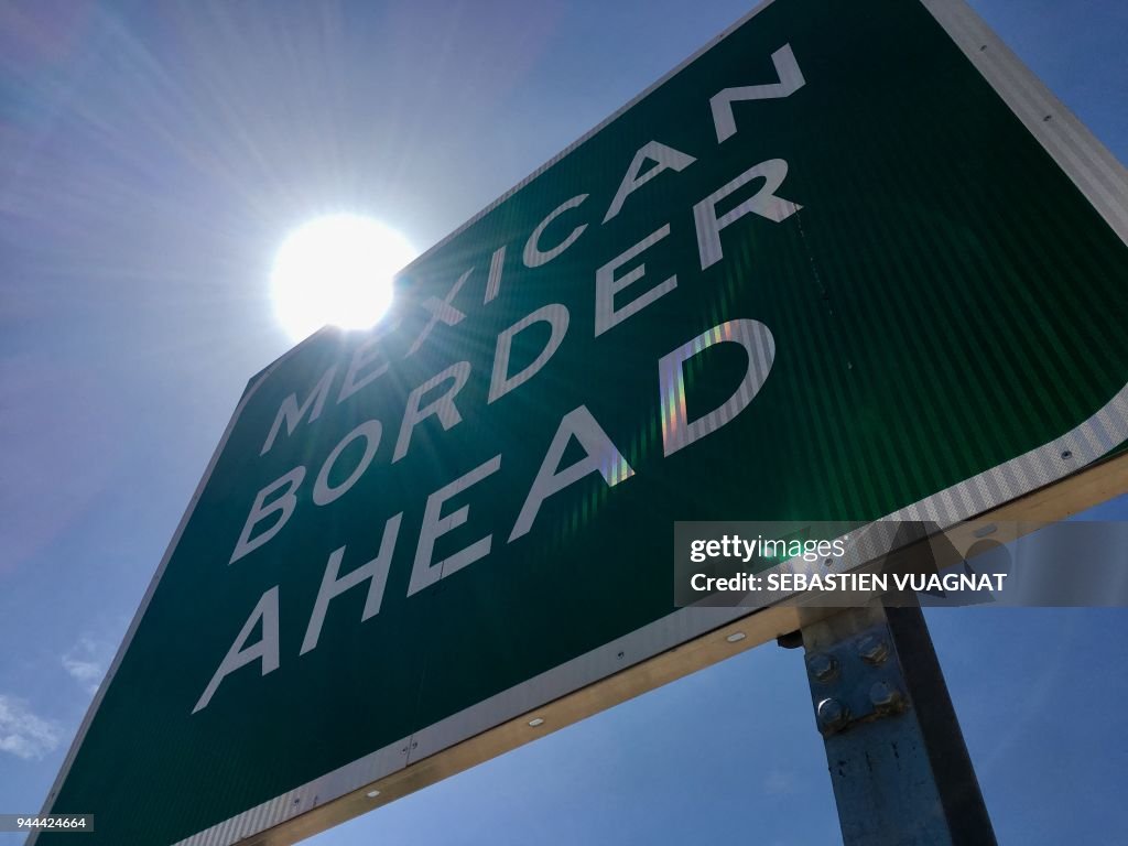 US-MEXICO-BORDER-FENCE-IMMIGRATION-WALL