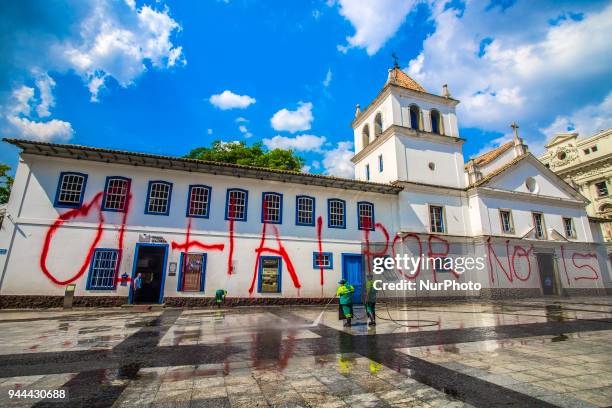 The facade of the Patio do Colegio, a building of great historical importance located in the center of São Paulo, dawned on 10 April 2018. The phrase...