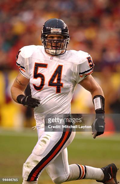Brian Urlacher of the Chicago Bears in postion during a NFL football game against the Washington Redskins on December 23, 2001 at FedEx Field in...
