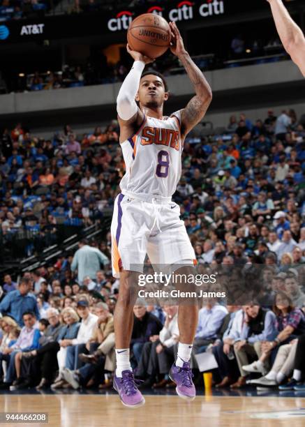 Tyler Ulis of the Phoenix Suns shoots the ball during the game against the Dallas Mavericks on April 10, 2018 at the American Airlines Center in...