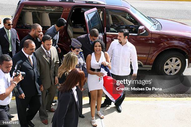 Latin American Idol Martha Heredia arrives to the Domincan Republic's Pesidential Palace on December 14, 2009 in Santo Domingo, Dominican Republic.