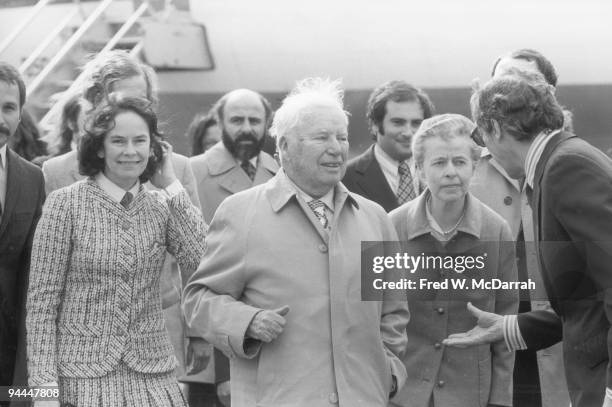 British actor, comedian, and film maker Charlie Chaplin and his wife Oona Chaplain arrive in New York were they are greeted by movie executive Mo...