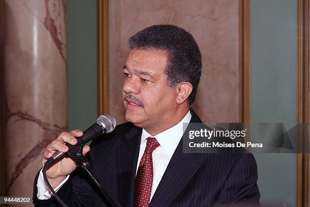 President of the Dominican Republic Leonel Fernandez speaks during the arrival of Latin American Idol winner Martha Heredia to the Presidential...