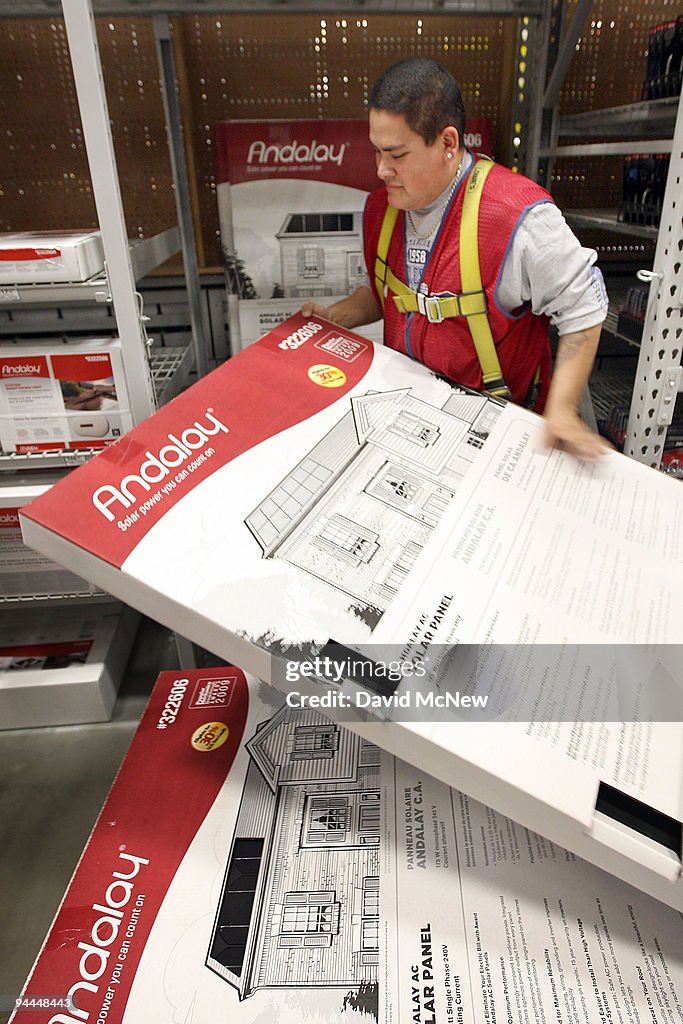 Big Box Store Lowe's Starts Selling Home Solar Power Kits