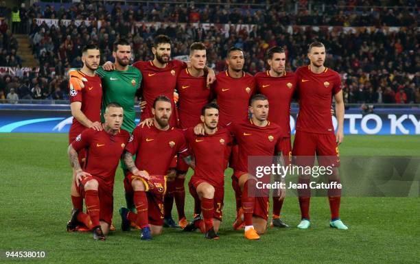 Team AS Roma poses before the UEFA Champions League Quarter Final second leg match between AS Roma and FC Barcelona at Stadio Olimpico on April 10,...