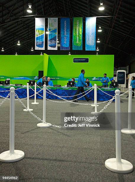 Uniform Check In Vancouver Uniform Photos and Premium High Res Pictures - Getty Images