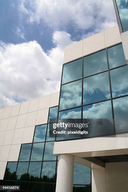 small business office building - small office building exterior stock pictures, royalty-free photos & images