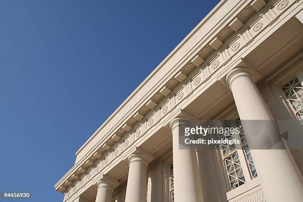 columned building - horizontal - justice concept stock pictures, royalty-free photos & images