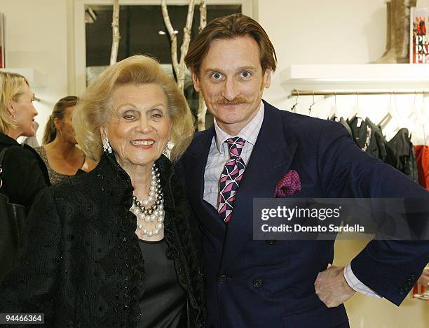 Barbara Davis and Hamish Bowles attend The World in Vogue: Oscar de la Renta Book Signing Party with Hamish Bowles on December 14, 2009 in Hollywood,...