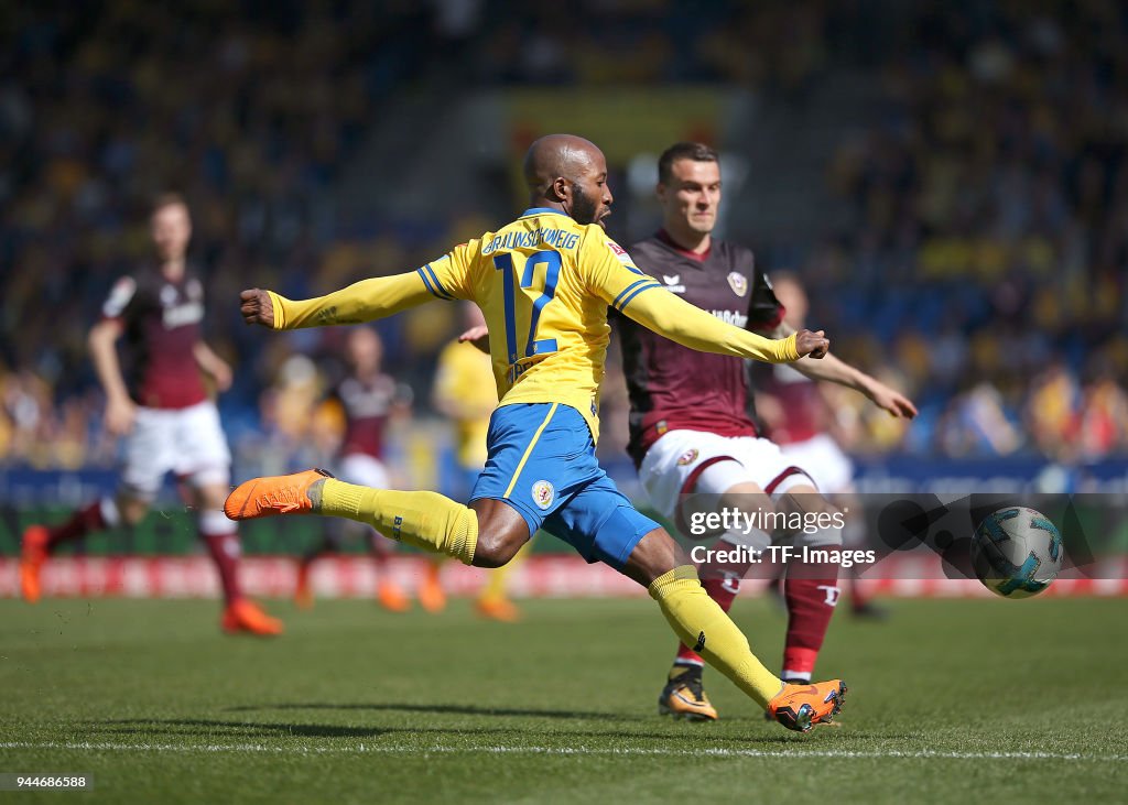 Eintracht Braunschweig v SG Dynamo Dresden - Second Bundesliga
