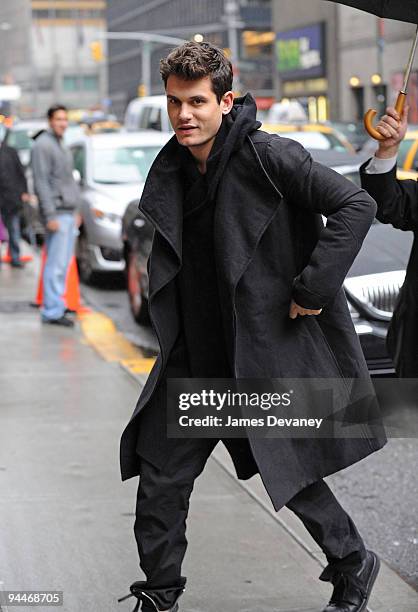 John Mayer visits "Late Show With David Letterman" at the Ed Sullivan Theater on November 19, 2009 in New York City.