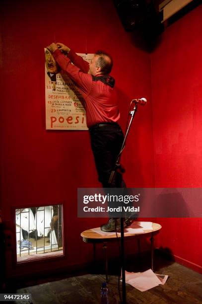 Jello Biafra performs on stage at Heliogabal on December 14, 2009 in Barcelona, Spain.