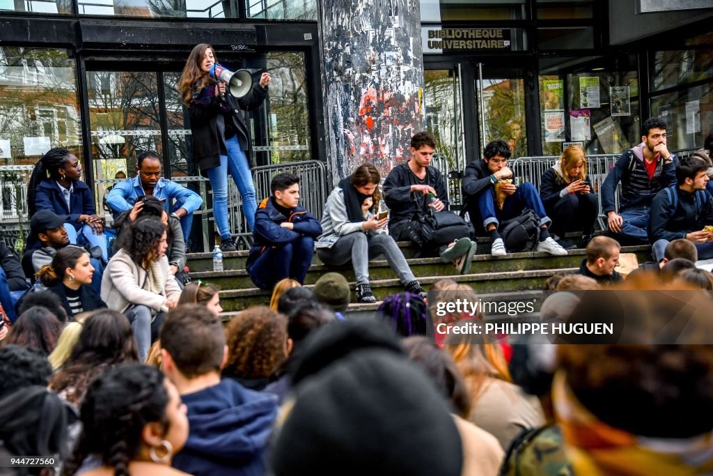 FRANCE-EDUCATION-UNIVERSITY-POLITICS-DEMO