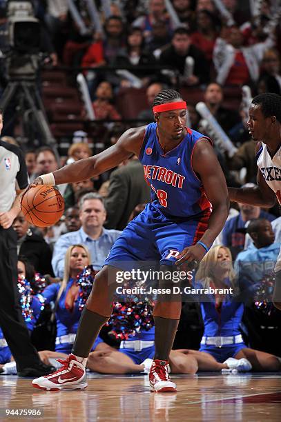 Kwame Brown of the Detroit Pistons posts up against the Philadelphia 76ers during the game on December 9, 2009 at Wachovia Center in Philadelphia,...