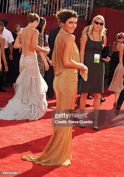 Actress Jamie-Lynn Sigler arrives at the 61st Primetime Emmy Awards held at the Nokia Theatre on September 20, 2009 in Los Angeles, California.