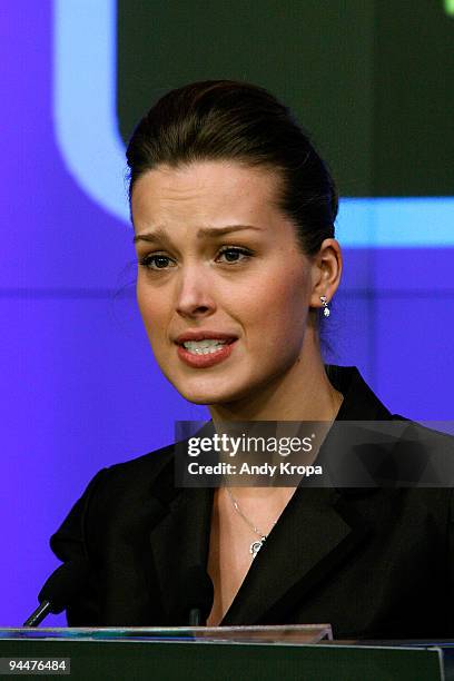 Petra Nemcova rings the closing bell at the NASDAQ MarketSite on December 15, 2009 in New York City.