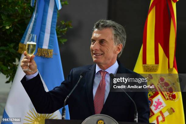President of Argentina Mauricio Macri toasts during the first day of the official visit of the president of Spain to Buenos Aires at Casa Rosada on...