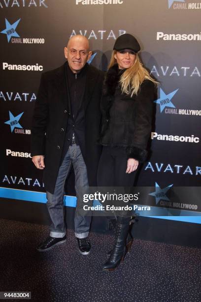 Kiko Matamoros and his wife Makoke attend Avatar premiere photocall at Kinepolis cinema on December 15, 2009 in Madrid, Spain.
