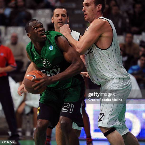 Alain Koffi, #21 of DKV Joventut in action during the Eurocup Basketball Regular Season Game Day 4 between DKV Joventut vs Besiktas Cola Turka at...