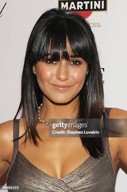 Actress Emmanuelle Chriqui attends the New York premiere of "NINE" at the Ziegfeld Theatre on December 15, 2009 in New York City.