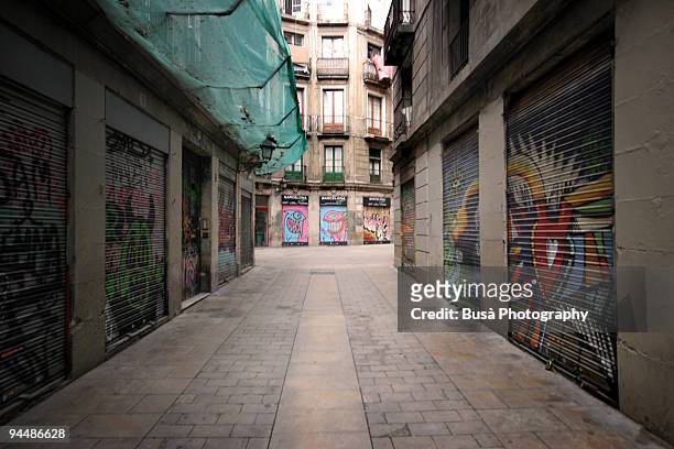 barcelona, barrio gotico - street fotografías e imágenes de stock
