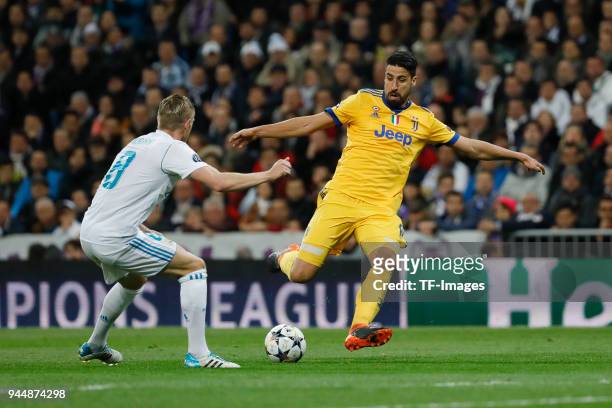 Toni Kroos of Real Madrid and Sami Khedira of Juventus Turin battle for the ball during the UEFA Champions League quarter final second leg match...