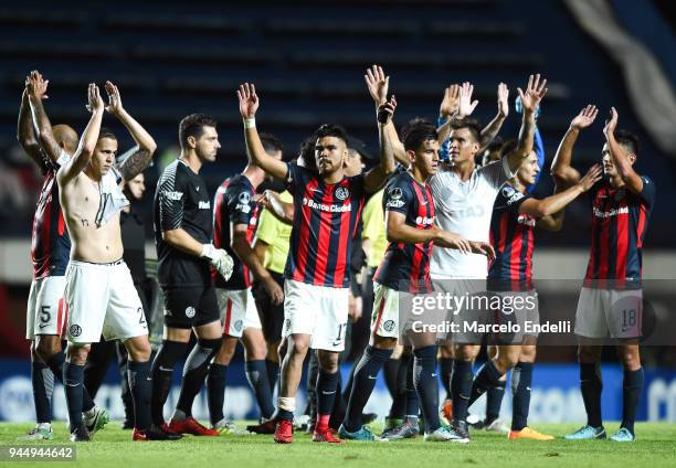 Paulo Díaz of San Lorenzo celebrates with teammates after winning a match between San Lorenzo and Atletico Mineiro as part of Copa CONMEBOL...