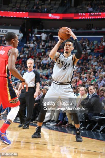Danny Green of the San Antonio Spurs passes the ball against the New Orleans Pelicans on April 11, 2018 at Smoothie King Center in New Orleans,...