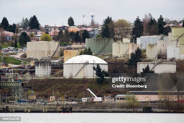 Shellbrun Terminal 46 Burnaby Refinery Stock Photos, High-Res Pictures, and Images - Getty ...