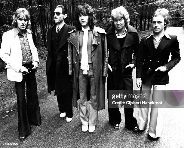 Sparks posed in Hilversum, Netherlands in 1974 L-R Martin Gordon, Ron Mael, Russell Mael, Norman "Dinky" Diamond, Adrian Fisher