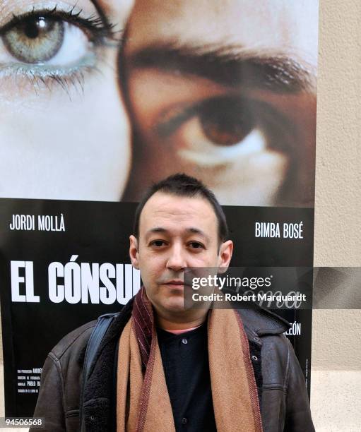 The director Sigfrid Monleón attends the photocall for 'El Cónsul de Sodoma' at the Cine Verde on December 16, 2009 in Barcelona, Spain.