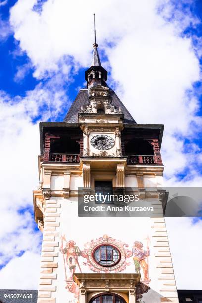 the peles castle, a neo-renaissance castle in the carpathian mountains, near sinaia, romania. it served as a royal summer retreat. - sinaia stockfoto's en -beelden