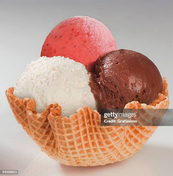 icecream three balls in wafer - aardbeienijs stockfoto's en -beelden