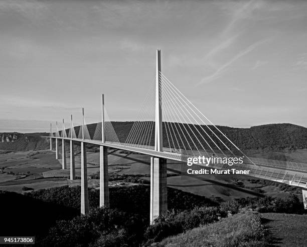 millau viaduct - millau viaduct stock pictures, royalty-free photos & images