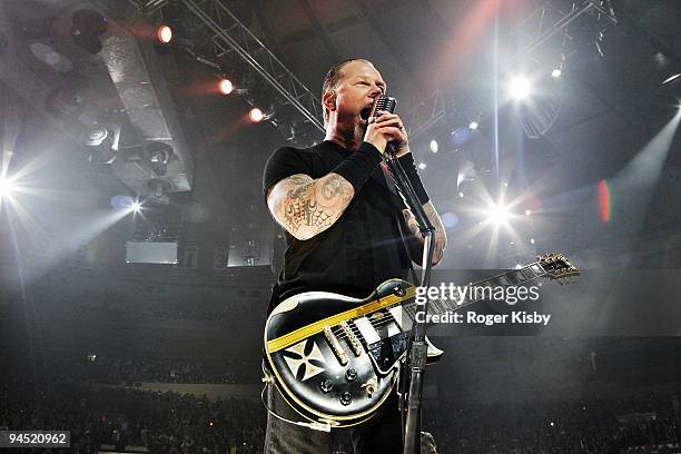 James Hetfield of Metallica performs onstage at Madison Square Garden on November 14, 2009 in New York City.